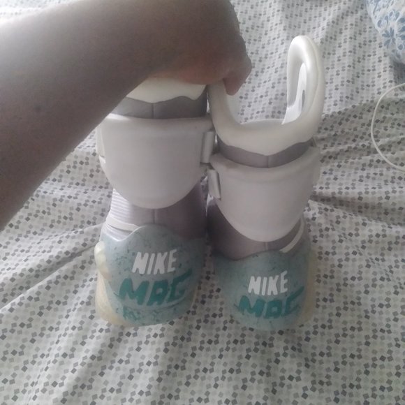 Nike Air mags - Picture 7 of 8